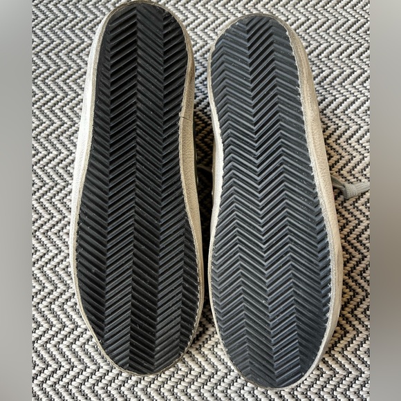 🌟LIKE NEW Golden Goose Deluxe Brand Superstar Sneakers🌟 - Picture 8 of 10